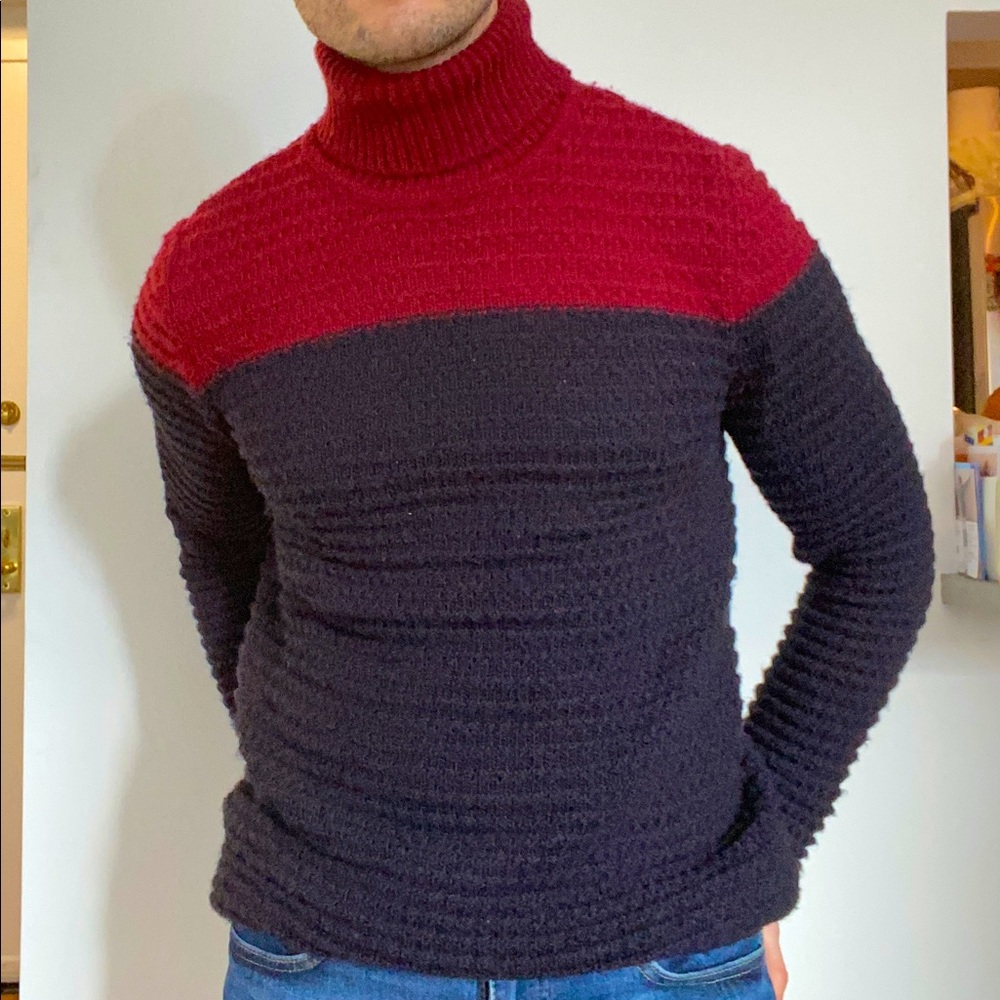 Warm stylish Men’s Zara Turtleneck Sweater